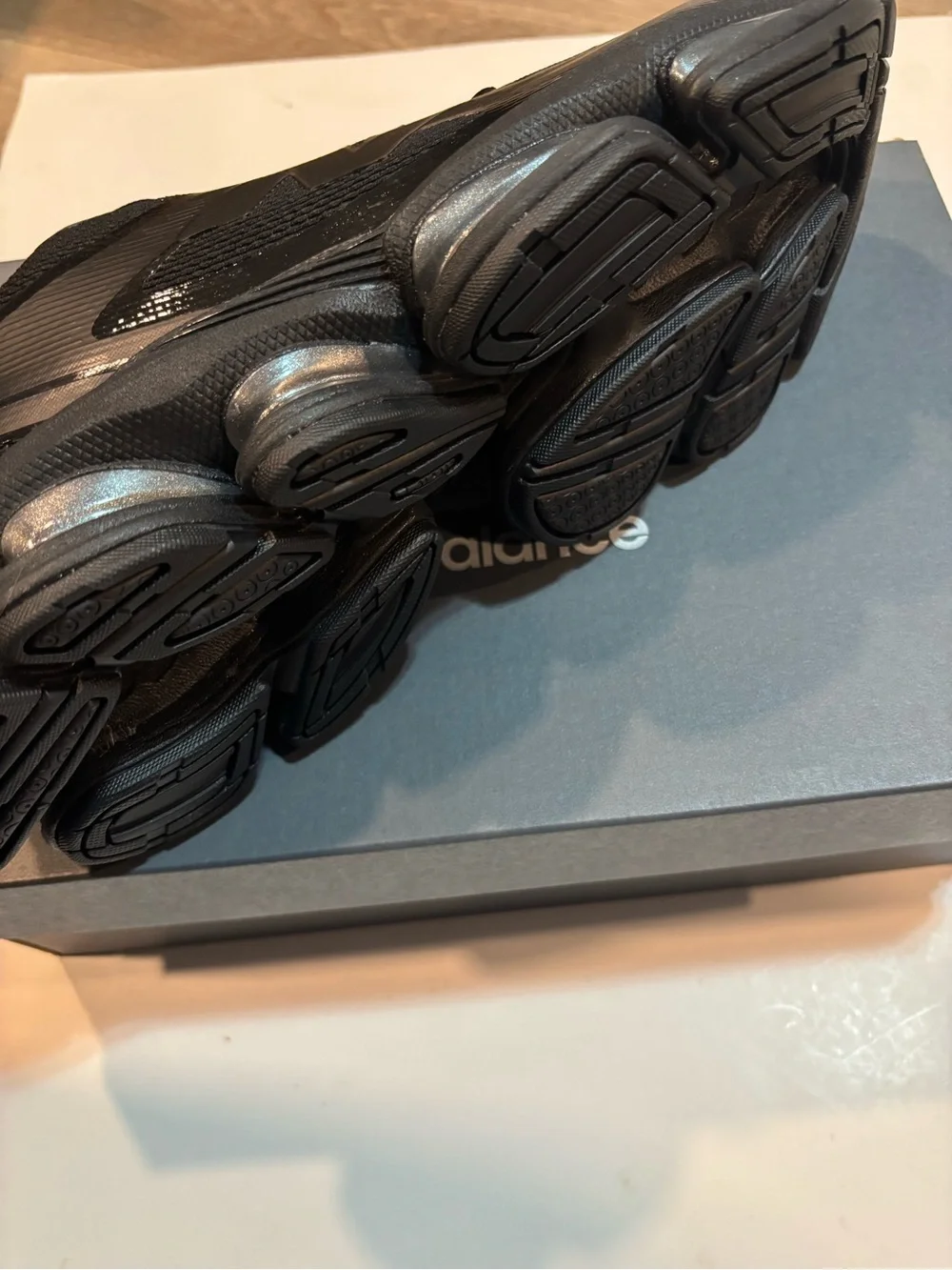 Sizes Vary - New Balance ABZORB 2000 Triple Black Sneakers - U2000ETB